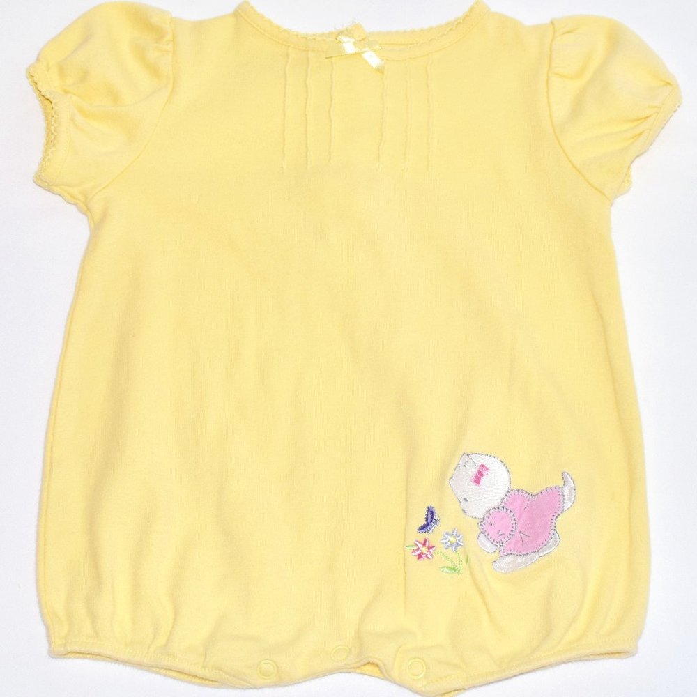 Carter's Light Yellow Romper/Onesie - 6-9 Months (19-21 lbs.)